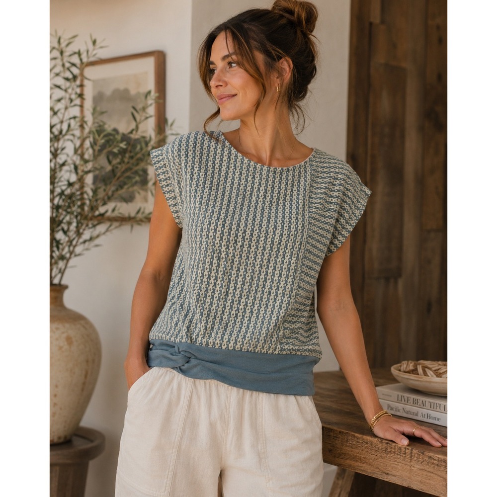 Anthropologie Postmark Top Womens Small Blue Boho Geometric Cap Sleeve